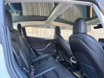 Tesla Model 3 (Dual Motor) Performance Auto 4WDE 4dr (Performance Upgrade)