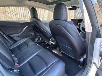 Tesla Model 3 (Dual Motor) Performance Auto 4WDE 4dr (Performance Upgrade)