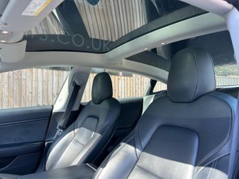 Tesla Model 3 (Dual Motor) Performance Auto 4WDE 4dr (Performance Upgrade)