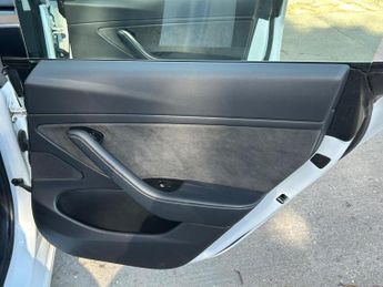 Tesla Model 3 (Dual Motor) Performance Auto 4WDE 4dr (Performance Upgrade)