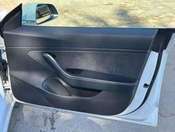 Tesla Model 3 (Dual Motor) Performance Auto 4WDE 4dr (Performance Upgrade)