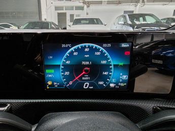 Mercedes-Benz A Class 1.3 A250e 15.6kWh AMG Line 8G-DCT Euro 6 (s/s) 4dr