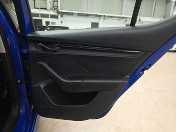 Skoda Octavia 1.4 TSI iV 13kWh SE Technology DSG Euro 6 (s/s) 5dr