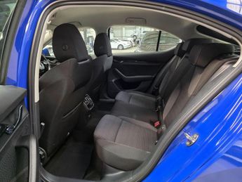 Skoda Octavia 1.4 TSI iV 13kWh SE Technology DSG Euro 6 (s/s) 5dr