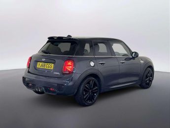 MINI Hatch 2.0 Cooper S Sport Hatchback 5dr Petrol Steptronic Euro 6 (s/s) 