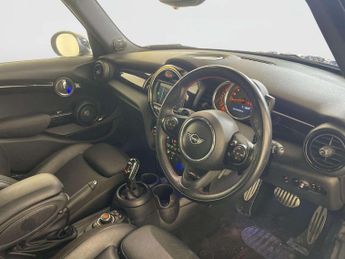 MINI Hatch 2.0 Cooper S Sport Hatchback 5dr Petrol Steptronic Euro 6 (s/s) 