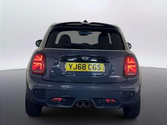 MINI Hatch 2.0 Cooper S Sport Hatchback 5dr Petrol Steptronic Euro 6 (s/s) 