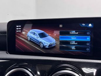 Mercedes-Benz A Class 1.3 A200 Sport (Executive) Hatchback 5dr Petrol 7G-DCT Euro 6 (s