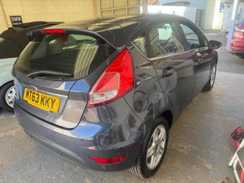 Ford Fiesta 1.6 Zetec Powershift Euro 5 5dr