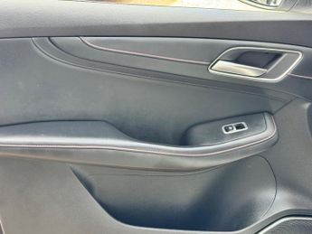 MG MG HS 1.5 T-GDI 16.6kWh Excite Auto Euro 6 (s/s) 5dr