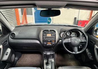 Toyota RAV4 2.0 VVT-i XT-R 4WD 5dr