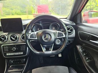 Mercedes-Benz GLA 2.1 GLA200d AMG Line 7G-DCT Euro 6 (s/s) 5dr