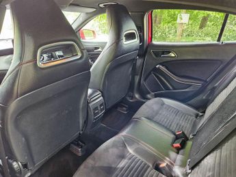 Mercedes-Benz GLA 2.1 GLA200d AMG Line 7G-DCT Euro 6 (s/s) 5dr
