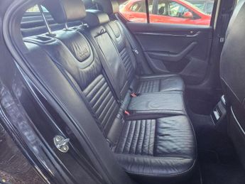 Skoda Octavia 2.0 TFSI vRS DSG Euro 6 (s/s) 5dr