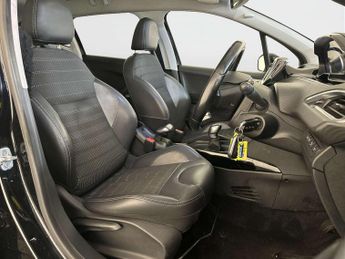 Peugeot 2008 1.2 PureTech Allure Premium SUV 5dr Petrol Manual Euro 6 (s/s) (