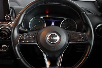 Nissan Juke 1.6 N-Connecta Auto Euro 6 5dr