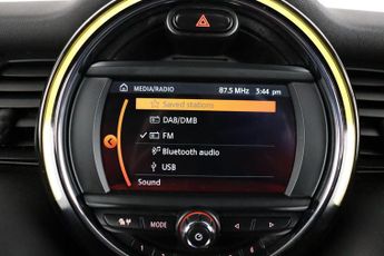 MINI Convertible 1.5 Cooper Classic Steptronic Euro 6 (s/s) 2dr