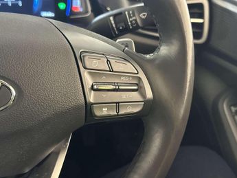 Hyundai IONIQ 38.3kWh Premium SE Hatchback 5dr Electric Auto (136 ps)