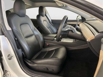 Tesla Model 3 (Dual Motor) Long Range Saloon 4dr Electric Auto 4WDE (346 ps)