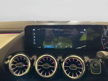 Mercedes-Benz EQA EQA 250 66.5kWh AMG Line SUV 5dr Electric Auto (190 ps)