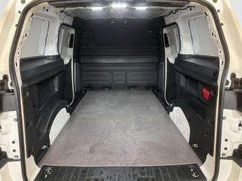Volkswagen ID. Buzz Cargo Pro 77kWh Commerce Plus Panel Van 5dr Electric Auto (204 ps)