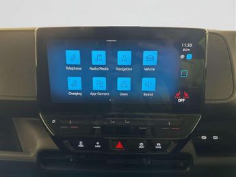 Volkswagen ID. Buzz Cargo Pro 77kWh Commerce Plus Panel Van 5dr Electric Auto (204 ps)