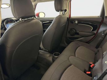 MINI Hatch 1.5 One Classic Hatchback 5dr Petrol Steptronic Euro 6 (s/s) (10