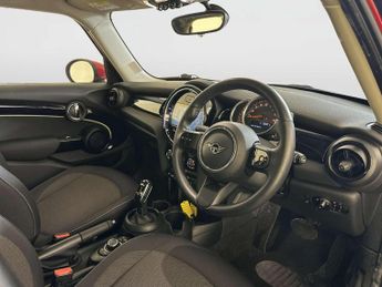 MINI Hatch 1.5 One Classic Hatchback 5dr Petrol Steptronic Euro 6 (s/s) (10