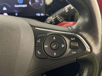 Vauxhall Mokka Electric 50kWh SRi Premium SUV 5dr Electric Auto (136 ps)