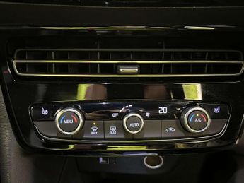 Vauxhall Mokka Electric 50kWh SRi Premium SUV 5dr Electric Auto (136 ps)