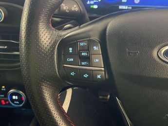 Ford Focus 1.0T EcoBoost MHEV ST-Line X Edition Hatchback 5dr Petrol Manual