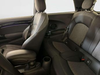 MINI Electric Hatch Cooper SE 32.6kWh Level 2 Hatchback 3dr Electric Auto (184 ps)