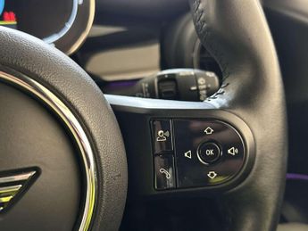 MINI Electric Hatch Cooper SE 32.6kWh Level 2 Hatchback 3dr Electric Auto (184 ps)