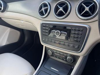 MERCEDES-BENZ GLA 2.1 GLA220 CDI SE SUV 5dr Diesel 7G-DCT 4MATIC Euro 6 (s/s) (170