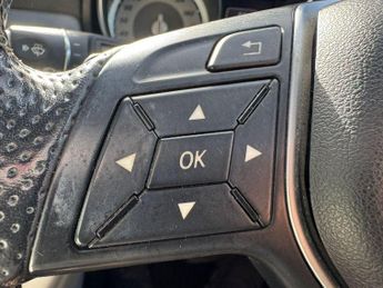 MERCEDES-BENZ GLA 2.1 GLA220 CDI SE SUV 5dr Diesel 7G-DCT 4MATIC Euro 6 (s/s) (170