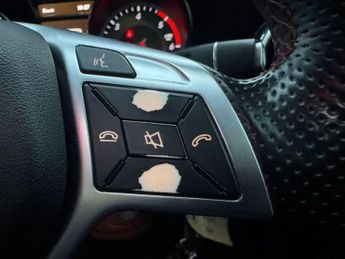 MERCEDES-BENZ GLA 2.1 GLA220d AMG Line (Premium Plus) SUV 5dr Diesel 7G-DCT 4MATIC