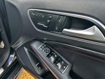 Mercedes-Benz GLA 2.1 GLA220 CDI AMG Line 7G-DCT 4MATIC Euro 6 (s/s) 5dr