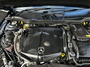 Mercedes-Benz GLA 2.1 GLA220 CDI AMG Line 7G-DCT 4MATIC Euro 6 (s/s) 5dr