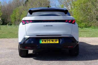 Peugeot E-3008 73kWh GT Auto 5dr