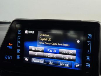 Toyota C-HR 1.8 VVT-h Design CVT Euro 6 (s/s) 5dr