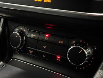 Mercedes-Benz GLA 2.1 GLA200d SE (Executive) SUV 5dr Diesel 7G-DCT Euro 6 (s/s) (1