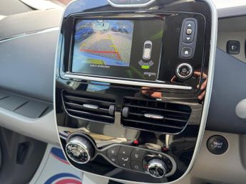 Renault Zoe 22kWh Dynamique Intens Hatchback 5dr Electric Auto (i) (88 bhp)