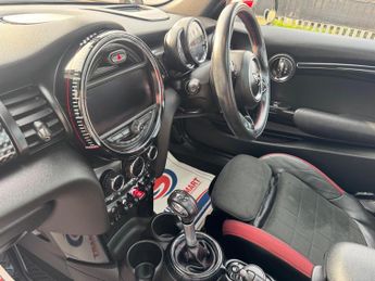 MINI Hatch 2.0 John Cooper Works Auto Euro 6 (s/s) 3dr