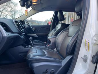 Jeep Cherokee 2.2 MultiJetII Limited Auto 4WD Euro 6 (s/s) 5dr