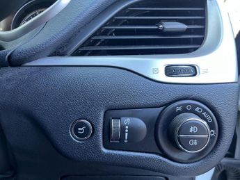 Jeep Cherokee 2.2 MultiJetII Limited Auto 4WD Euro 6 (s/s) 5dr