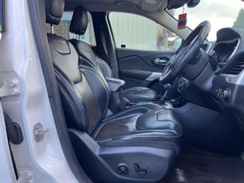 Jeep Cherokee 2.2 MultiJetII Limited Auto 4WD Euro 6 (s/s) 5dr