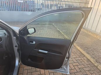 Ford Fusion 1.6 Zetec Climate 5dr
