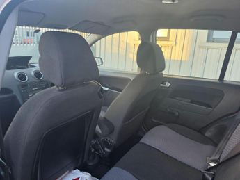 Ford Fusion 1.6 Zetec Climate 5dr