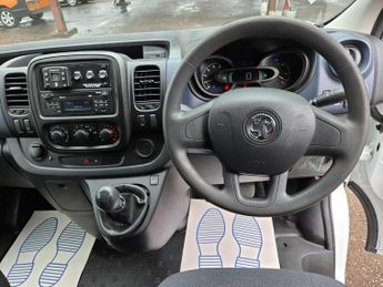 Vauxhall Vivaro 1.6 CDTi 2900 BiTurbo ecoFLEX L2 H2 Euro 5 (s/s) 5dr