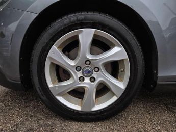 Volvo V40 Cross Country 1.6 D2 Lux Powershift Euro 5 (s/s) 5dr